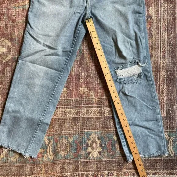 Kensie Vintage Luxe The Slim 10/30 Distressed Light Blue Women's Jeans - Picture 6 of 11